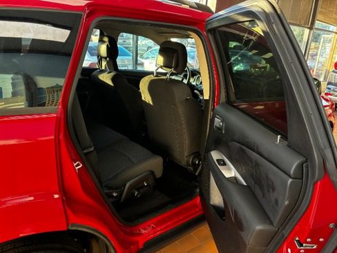 Used 2018 Dodge Journey SE w/ Blacktop Package image 36