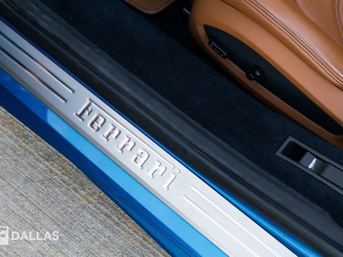 Used 2019 Ferrari 488 Spider image 21