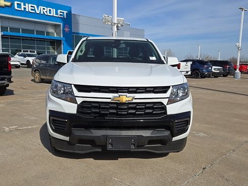 Used 2021 Chevrolet Colorado LT w/ Fleet Safety Package image 8