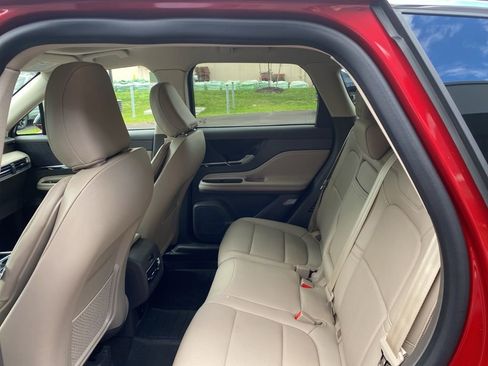 Used 2022 Lincoln Corsair Reserve w/ Elements Package image 11