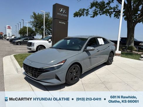 Certified 2022 Hyundai Elantra SEL w/ Convenience Package FWD image 1