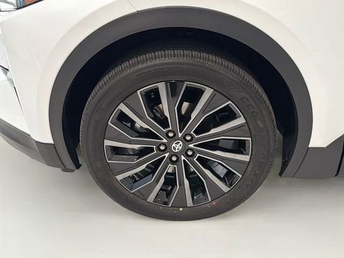 New 2026 Toyota C-HR AWD/4WD image 23