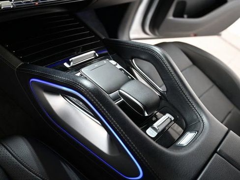 Used 2020 Mercedes-Benz GLS 450 4MATIC image 31