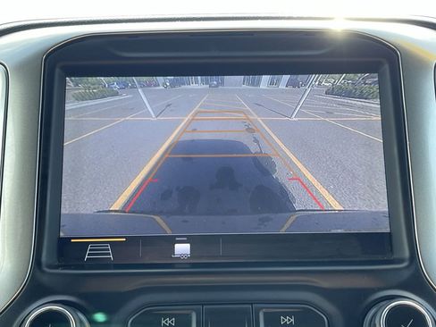Used 2019 Chevrolet Silverado 1500 RST AWD/4WD image 33