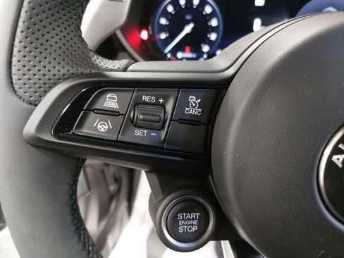 New 2025 Alfa Romeo Giulia w/ Veloce Package AWD image 19