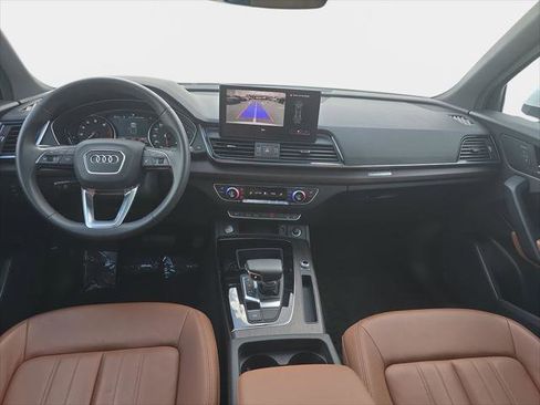 Certified 2023 Audi Q5 2.0T Premium w/ Convenience Package AWD/4WD image 10