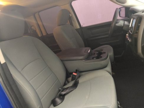 Used 2018 RAM 1500 Express RWD image 21