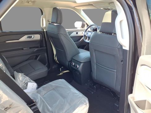 New 2026 Ford Explorer Active image 10