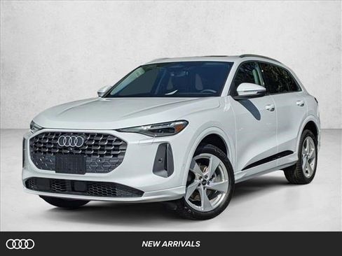 New 2025 Audi Q5 Premium Plus image 1