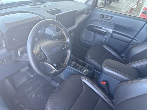 Used 2025 Ford Maverick Tremor image 19