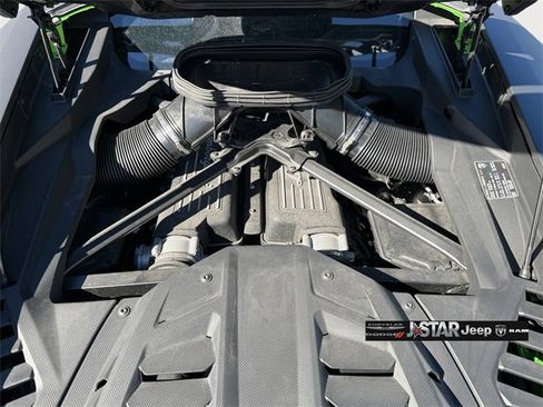 Used 2024 Lamborghini Huracan Sterrato image 14