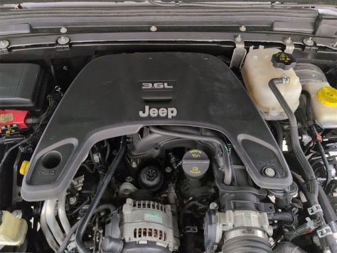 Used 2020 Jeep Wrangler Unlimited Sport image 15