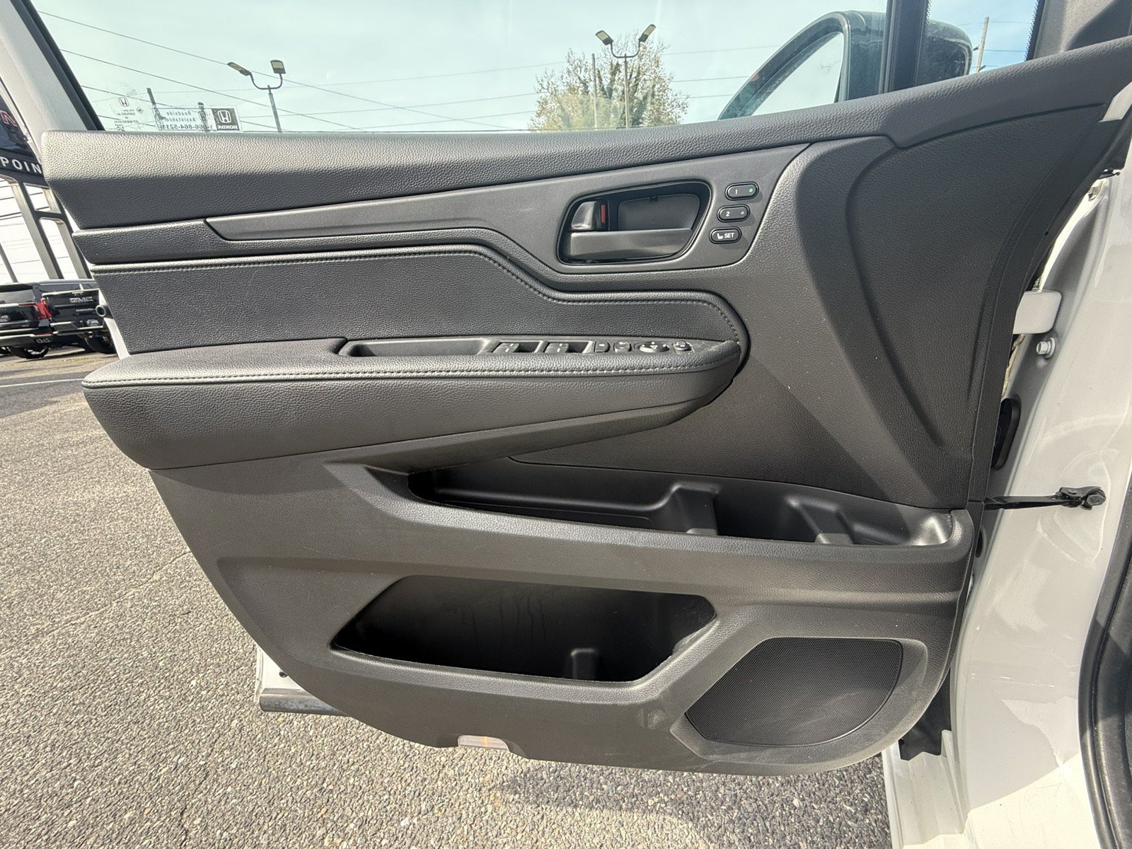 Used 2025 Honda Odyssey Sport-L image 23