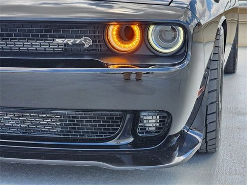 Used 2021 Dodge Challenger SRT Hellcat Redeye image 8