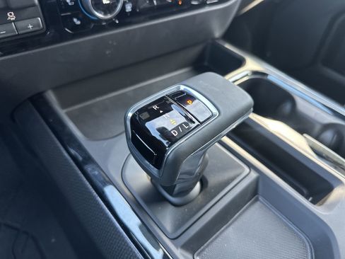 Certified 2026 Chevrolet Silverado 1500 ZR2 image 30