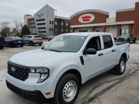 New 2026 Ford Maverick XL image 3