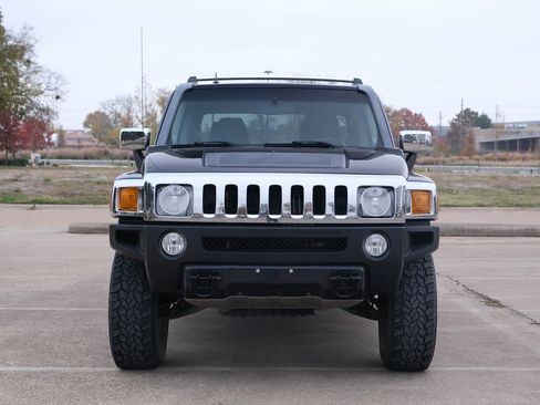 Used 2009 HUMMER H3T Alpha image 3