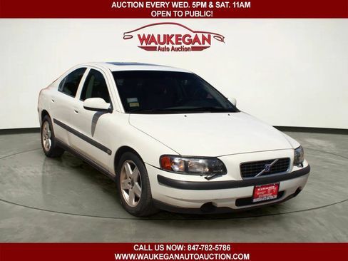Used 2002 Volvo S60 2.4T FWD image 2