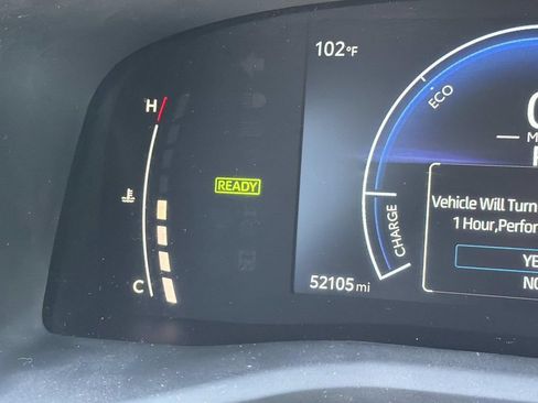 Used 2025 Toyota Camry LE FWD image 24