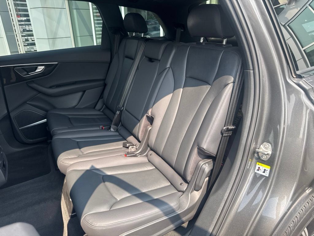 Used 2022 Audi Q7 3.0T Premium Plus AWD/4WD image 22