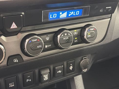 Used 2023 Toyota Tacoma TRD Sport w/ Advanced Technology Package AWD/4WD image 21