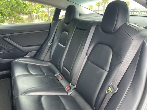 Used 2020 Tesla Model 3 RWD image 11