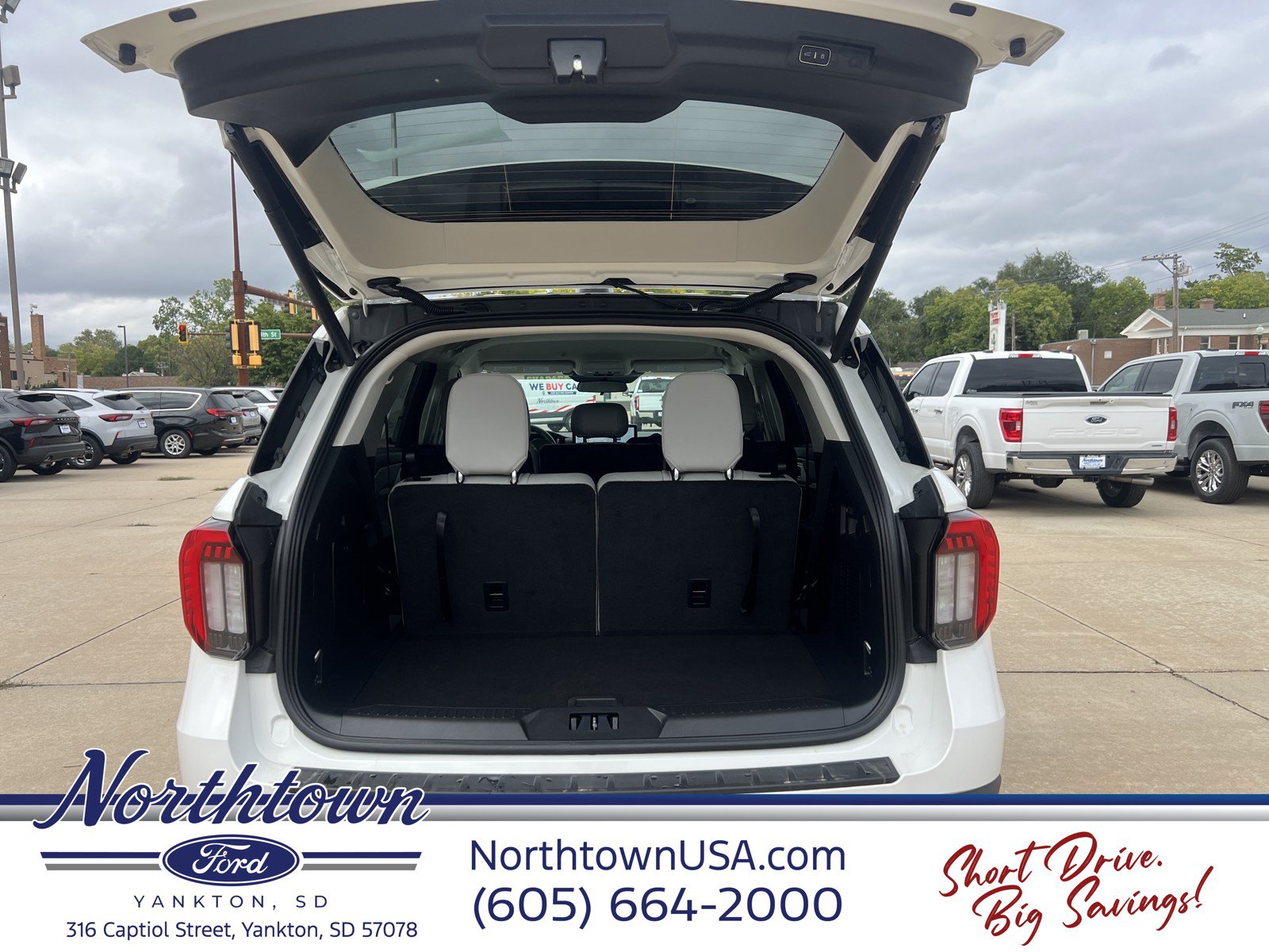 Used 2026 Ford Explorer Active w/ Active Comfort Package AWD/4WD image 28