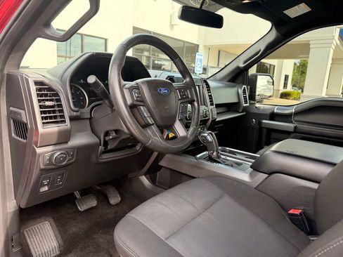 Used 2018 Ford F150 XLT w/ Equipment Group 302A Luxury AWD/4WD image 9