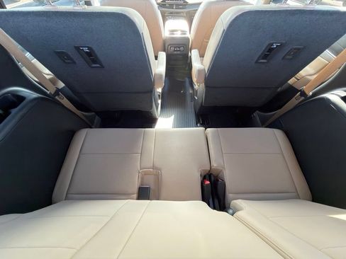 Used 2026 Buick Enclave Preferred w/ Power Package AWD/4WD image 19