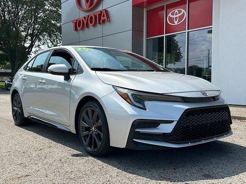 Certified 2025 Toyota Corolla SE FWD image 7
