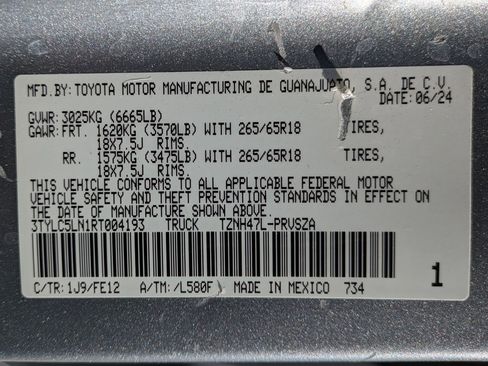Used 2024 Toyota Tacoma TRD Sport w/ TRD Sport Upgrade Package AWD/4WD image 32