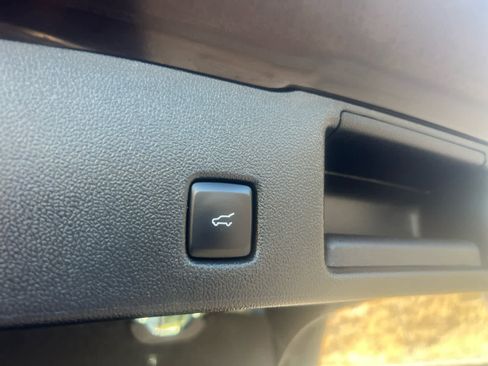 Used 2023 Ford Escape Platinum w/ Premium Technology Package image 11