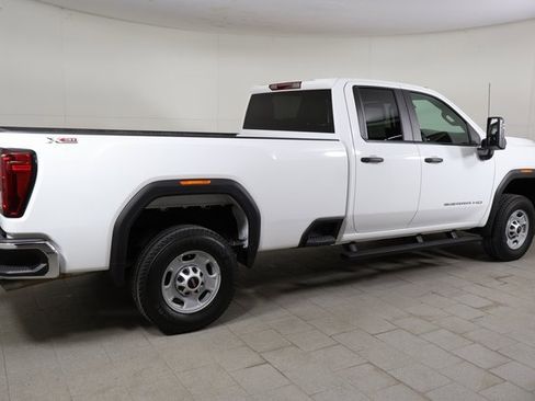 Used 2025 GMC Sierra 2500 Pro w/ Convenience Package image 4