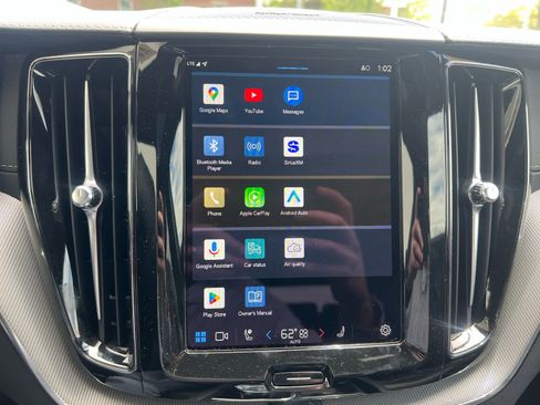 New 2025 Volvo XC60 B5 Ultra w/ Climate Package image 21