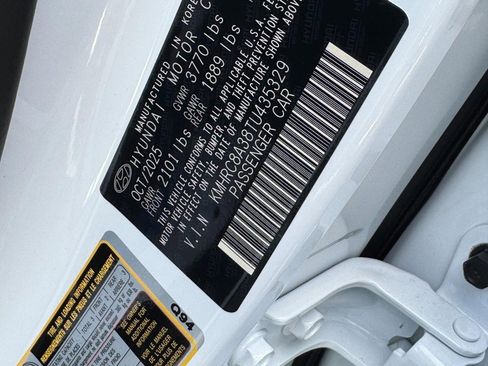 New 2026 Hyundai Venue SEL image 18