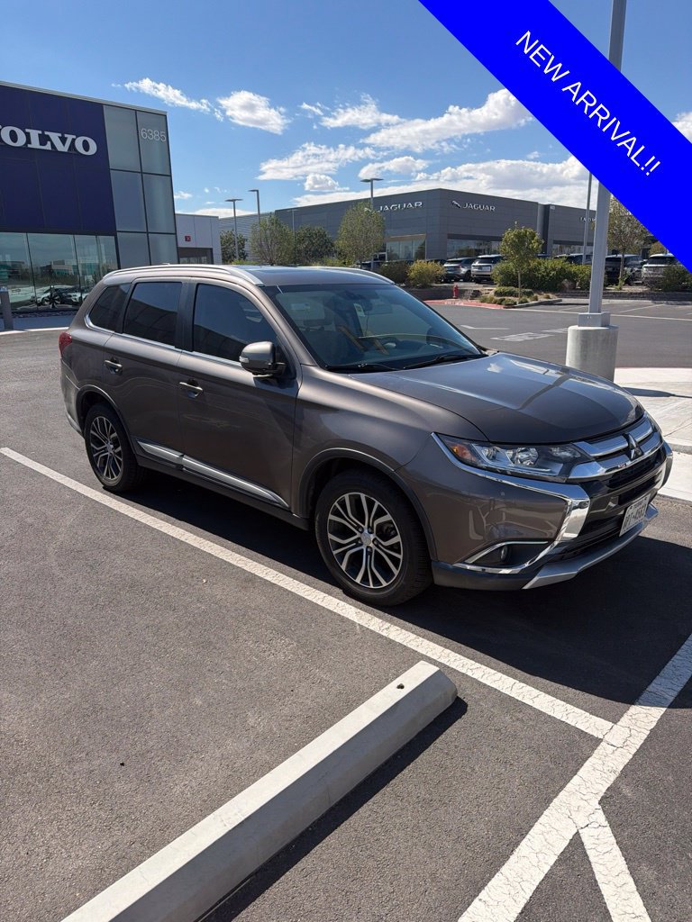 Used 2018 Mitsubishi Outlander SEL FWD image 3