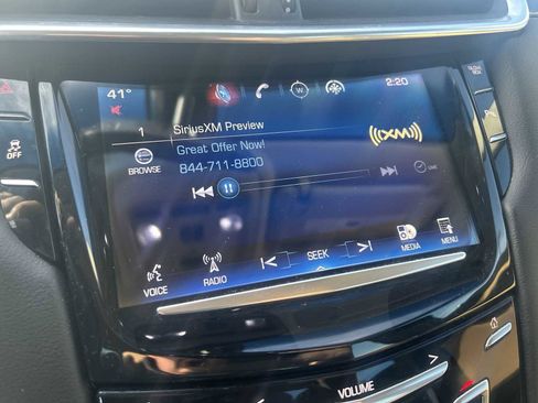 Used 2013 Cadillac XTS Luxury image 13