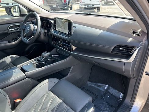 Certified 2023 Nissan Rogue Platinum w/ Platinum Premium Package image 47