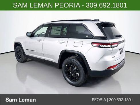 New 2026 Jeep Grand Cherokee Altitude AWD/4WD image 5