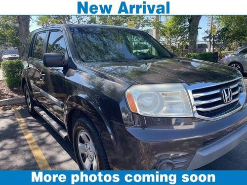 Used 2015 Honda Pilot LX image 1
