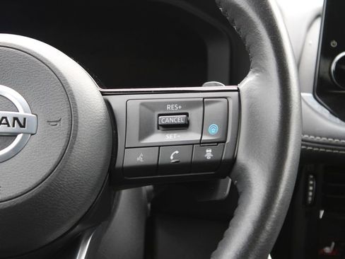 Used 2021 Nissan Rogue Platinum AWD/4WD image 19