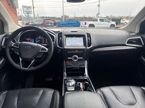 Used 2019 Ford Edge Titanium w/ Cold Weather Package image 15