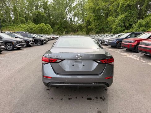 Used 2023 Nissan Sentra S FWD image 5