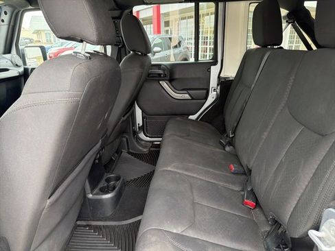 Used 2015 Jeep Wrangler Unlimited Sport w/ Quick Order Package 24S image 11
