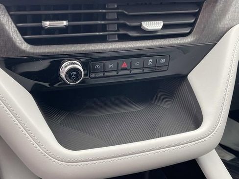 New 2026 Ford Explorer Platinum image 29