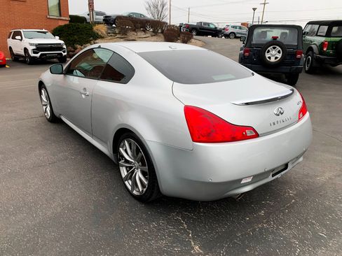 Used 2010 INFINITI G37 Journey w/ Premium Pkg image 16