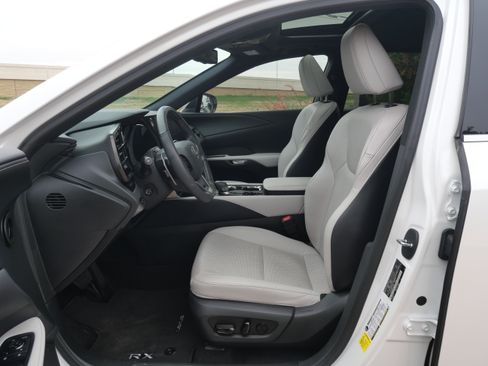 Certified 2024 Lexus RX 350 Premium Plus image 20