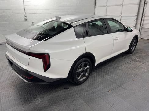 Used 2025 Kia K4 FWD image 7