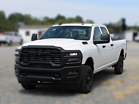 Used 2026 RAM 2500 Tradesman w/ Bed Convenience Group AWD/4WD image 2