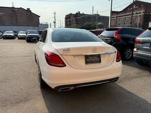 Used 2017 Mercedes-Benz C 300 4MATIC Sedan image 4